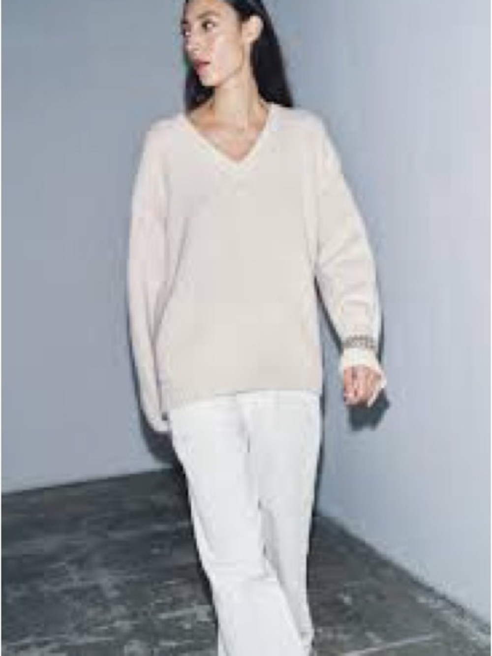 Zara Cashmere Oversized V-Neck Sweater in Light Beige